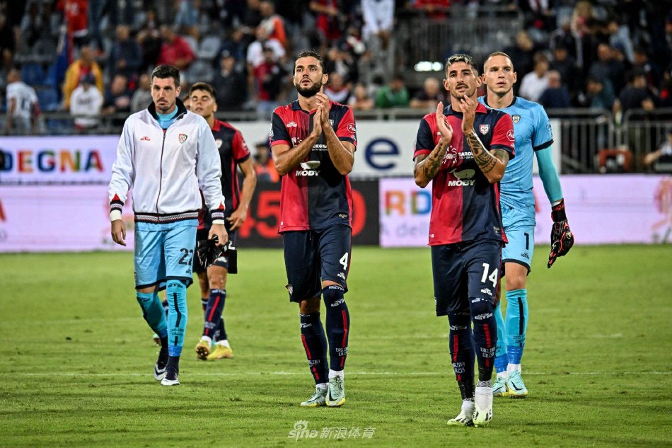 次公开称赞 次公开称赞